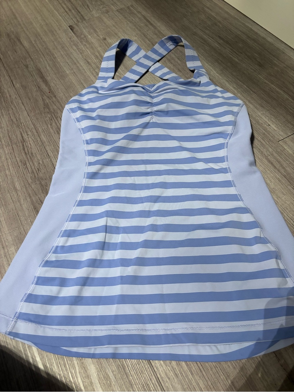 Like new Lululemon tank size 6